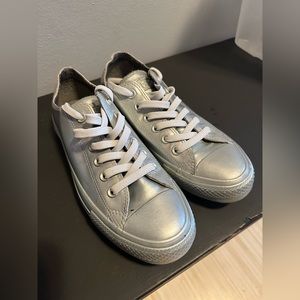Silver Converse shoes size 7